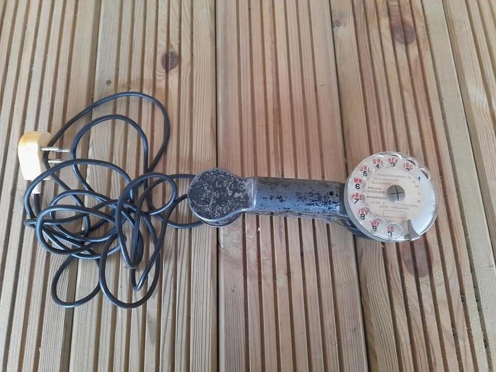 Antieke telefoon, Ophalen