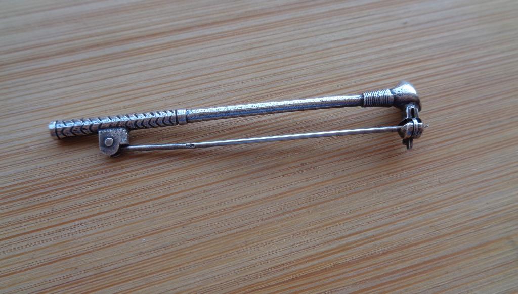 zilveren vintage broche/speld golfstick [413], 4 tot 7 cm, Verzenden, Zo goed als nieuw, Zilver