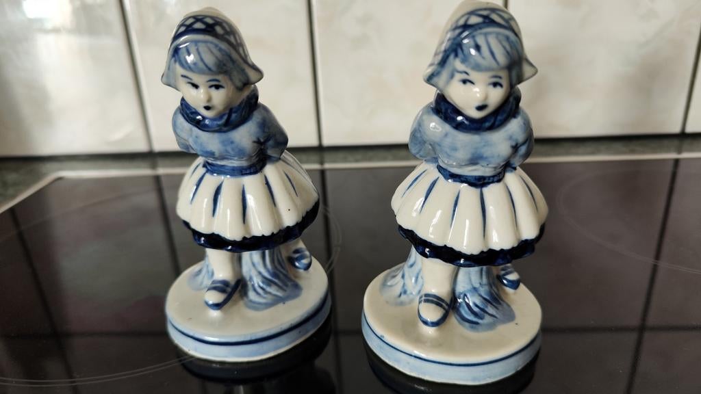 Handgeschilderde Delftsblauwe beeldjes - Meisjes, Ophalen of Verzenden