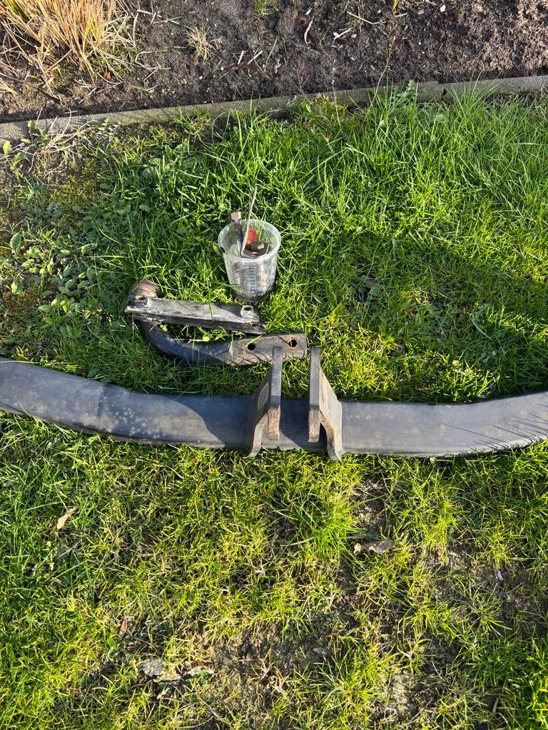 Trekhaak afkomstig vw caddy, Ophalen, Gebruikt