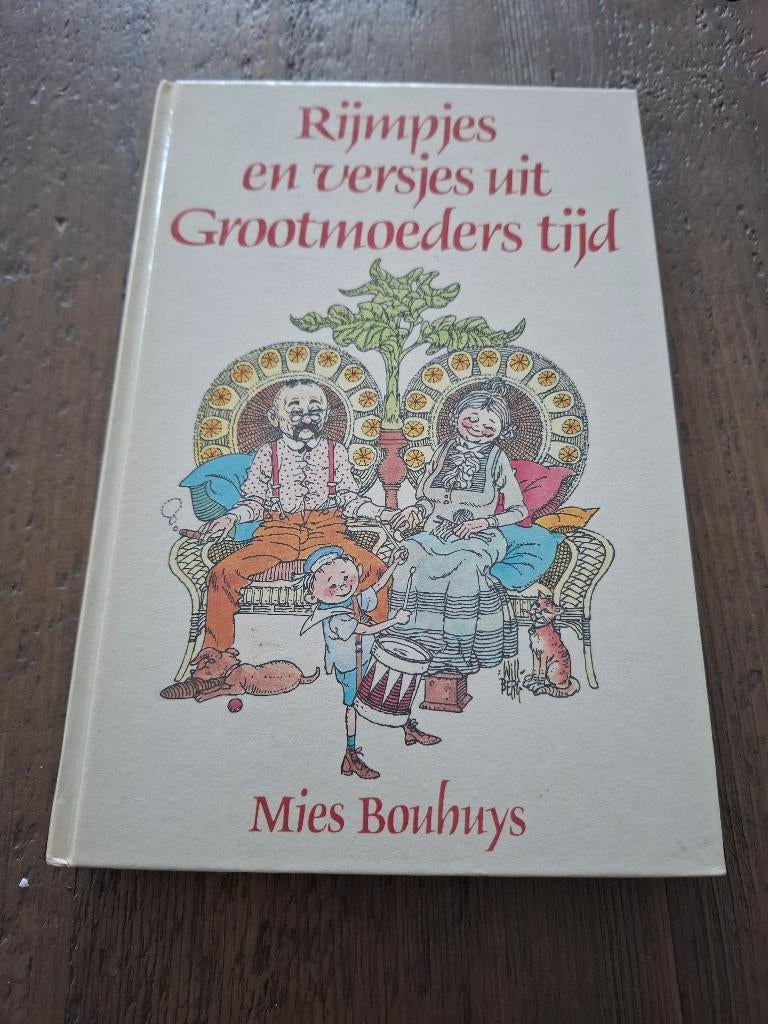 Rijmpjes en versjes uit Grootmoeders tijd - Mies Bouhuys, Ophalen of Verzenden, Gelezen