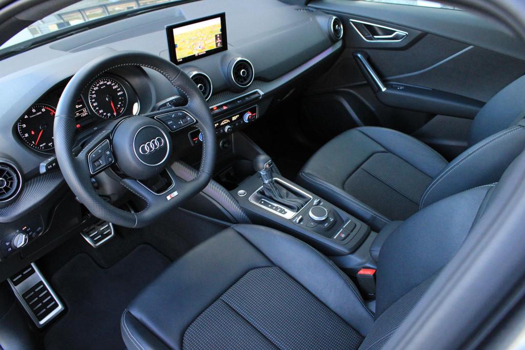 Audi Q2 1.4 TFSI S-Line Pano | Camera | Keyless | Rotor Velg, Auto's, Gebruikt, 4 cilinders, 150 pk, Leder en Stof