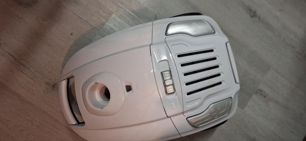 STOFZUIGER   "TOMADO" GRATIS, Ophalen of Verzenden, Gebruikt