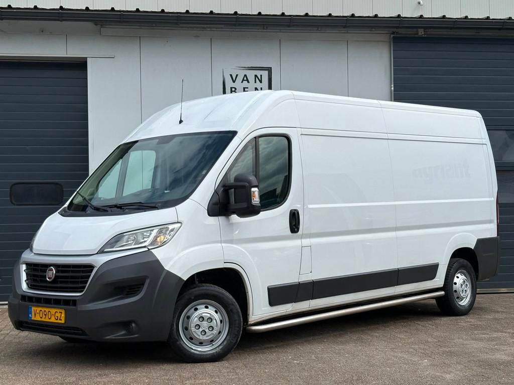 Fiat Ducato 35 2.3MJ 131pk Autom. L3H2 Navi Camera Clima Cru, Auto's, Stof, Euro 6, 2500 kg, Wit