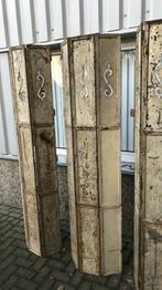 Antieke ijzeren raamluiken uit de 19e eeuw, Ophalen