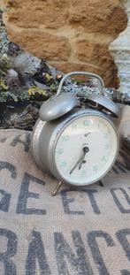Oude verweerde decoratieve wekker Kaiser, Ophalen of Verzenden