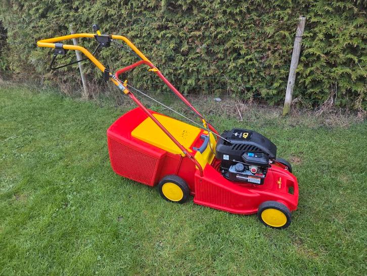 Wolf Garten benzine grasmaaier in nette staat, Tuin en Terras, Grasmaaiers, Gebruikt, Benzine-grasmaaier, 40 t/m 49 cm, Cirkelmaaier