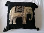 Indiaas kussen met gouden olifant, Ophalen of Verzenden, Gebruikt, Zwart, Vierkant