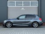 BMW 1-serie M135i xDrive/326pk|2015|LCI|Schuifdak|Leder|CarP, Gebruikt, 327 pk, Lichtsensor, Leder