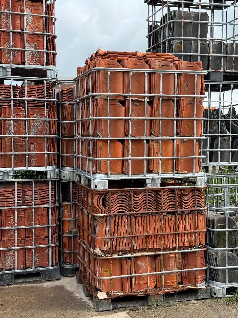 1400 stuks Opnieuw verbeterde dakpan rood Laumans Tegelen., Ophalen, Overige materialen, Gebruikt, Overige typen