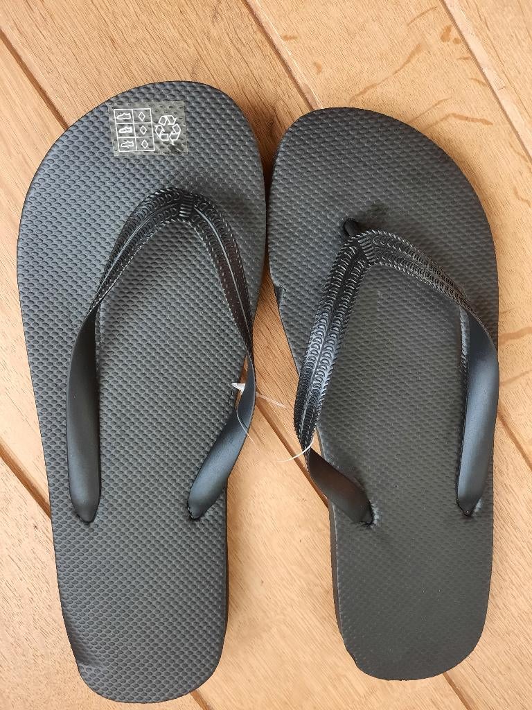 Teenslippers zwart - maat 42/43 - flip flops slippers, Kleding | Dames, Schoenen, Ophalen of Verzenden, Nieuw, Zwart