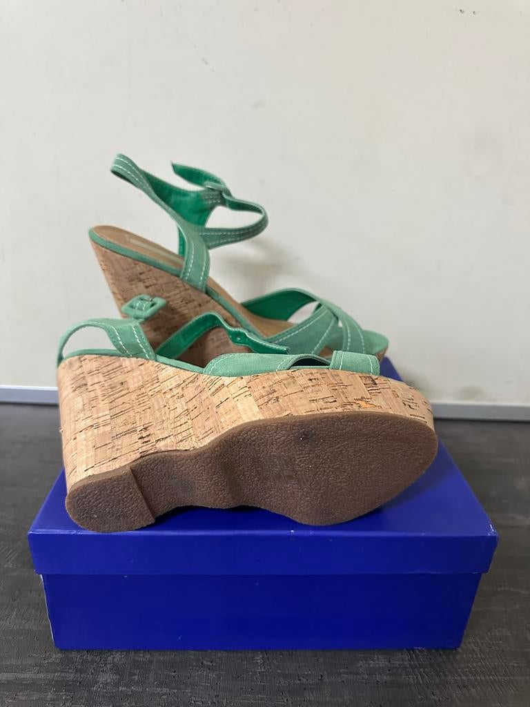 Groene sleehak sandalen maat 40, Ophalen of Verzenden, Gedragen, Groen, Sandalen of Muiltjes