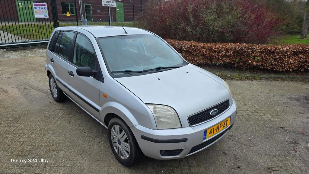 Ford Fusion 1.4-16V AIRCO GEREVISEERDE AUTOMAAT+NWE DISTRIBU, Auto's, Ford, 15 km/l, Metallic lak, Origineel Nederlands, Bedrijf