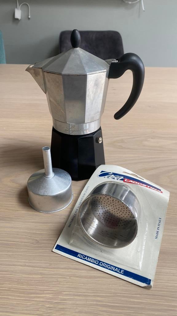 Italiaanse Lagostina mokapot, expresso maker, pergolator, Gebruikt, Overige modellen, Gemalen koffie, Ophalen of Verzenden