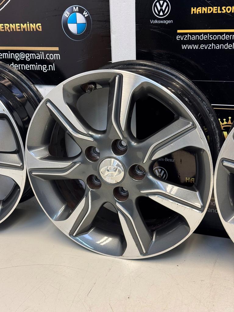 Originele Hyundai ix20 lichtmetalen velgenset 16 inch, Auto-onderdelen, Banden en Velgen, Gebruikt, Velg(en), 16 inch, C.Huygensstraat 14a