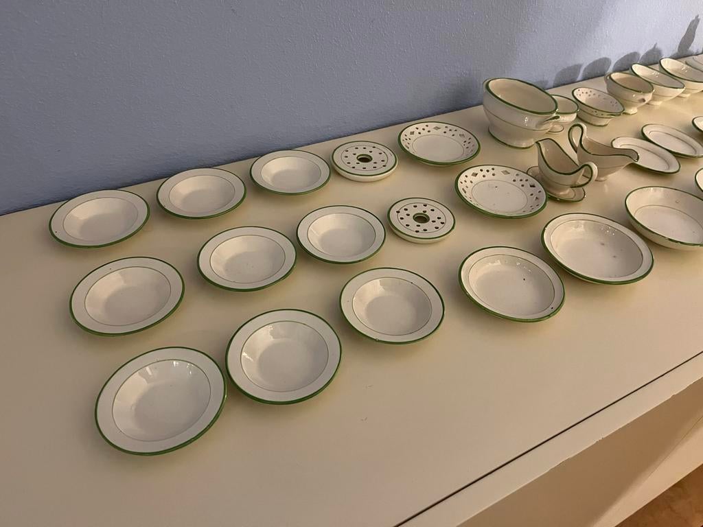 Vintage kinderserviesje groen-wit 63-delig, Ophalen of Verzenden