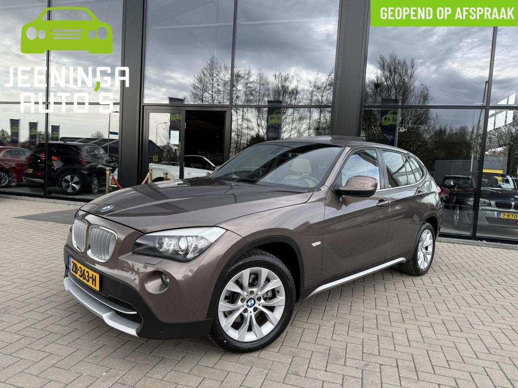 BMW X1 xDrive28i Executive|Leer|Camera|Pano|AfnTrekhaak|Stoe, Auto's, BMW, Euro 5, Gebruikt, Beige, 4 cilinders