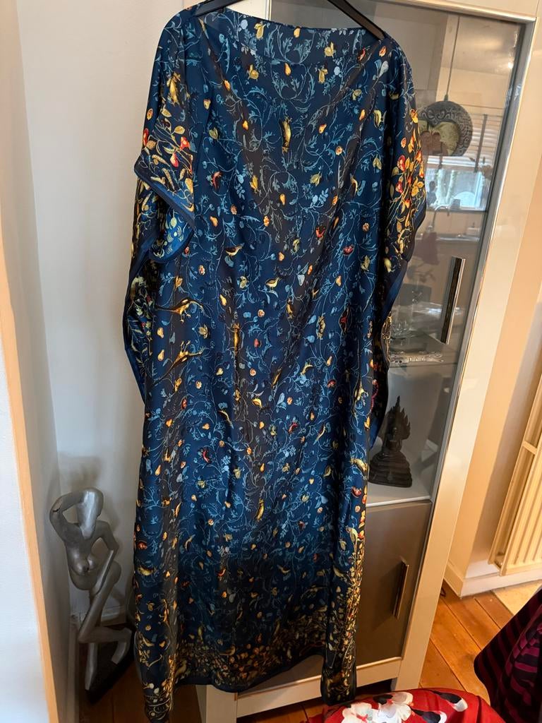 Chic Me kaftan blauw met gele print maat 52/54, Ophalen of Verzenden, Nieuw, Blauw, Jurk