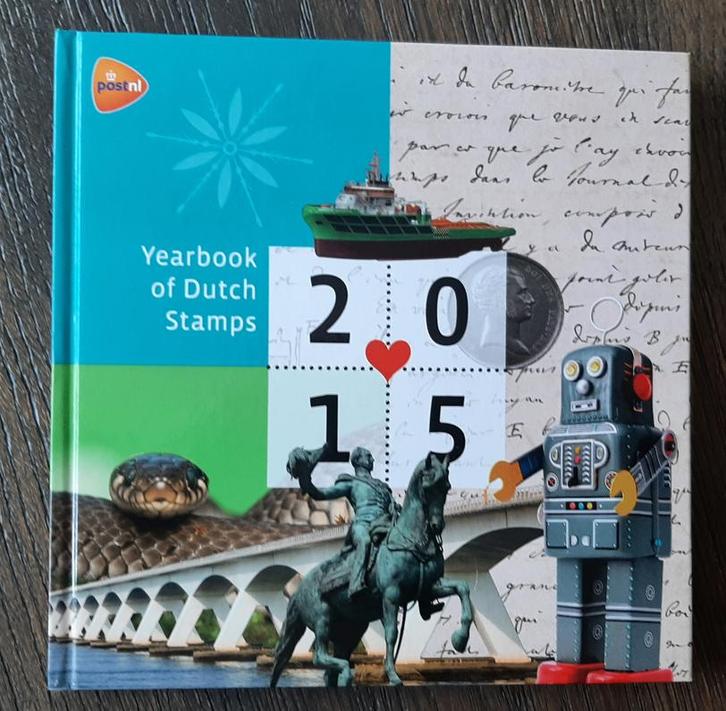 2015 Jaarboek Nederlande postzegels (Engelstalig), Postzegels en Munten, Postzegels | Nederland, Postfris, Ophalen of Verzenden
