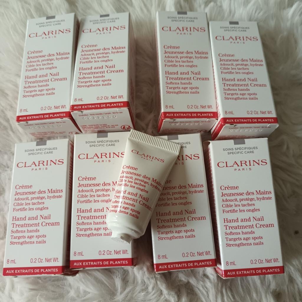 CLARINS hand en nail treatment...64 ml..nieuw, Ophalen of Verzenden, Nieuw, Overige typen