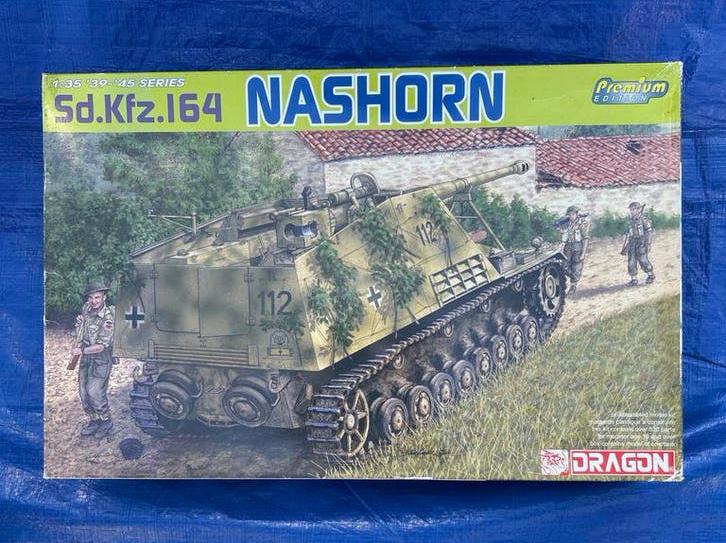 Dragon Sd.Kfz.164 Nashorn Premium Edition Modelbouw, Verzamelen, Militaria | Tweede Wereldoorlog, Ophalen of Verzenden, Landmacht