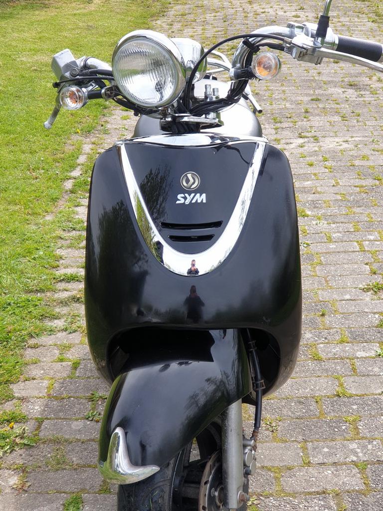 Sym allo 5894km alles werkt naar behoren heeft alleen lekke, Ophalen of Verzenden, Benzine, Allo