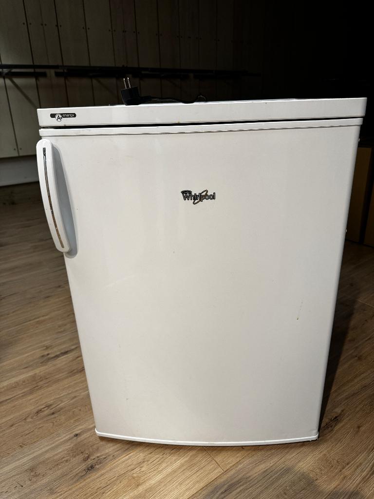 Whirlpool WMT602 Koelkast Tafelmodel, Witgoed en Apparatuur, Koelkasten en IJskasten, 60 cm of meer, 100 tot 150 liter, Energieklasse A of zuiniger