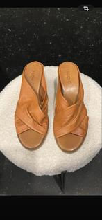 Bruine leren INUOVO muiltjes, Kleding | Dames, Schoenen, Overige kleuren, Nieuw, Sandalen of Muiltjes, Ophalen of Verzenden