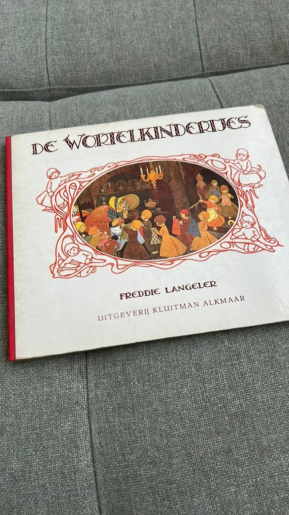 Freddie Langeler De Wortelkindertjes kartonboek, Ophalen of Verzenden, Gelezen, Prentenboek