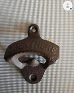 Gietijzeren flesopener bieden., Ophalen, Onbekend