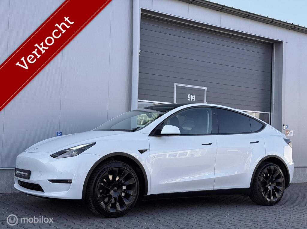 Tesla Model Y Long Range AWD - 91 % SOH - FSD - Trekhaak, Auto's, Tesla, Automaat, Gebruikt, Zwart, Wit