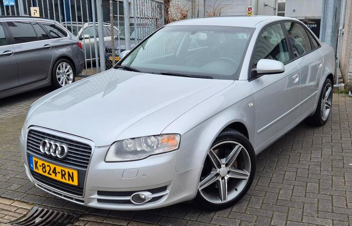 Audi A4 3.2 FSI V6 Grijs Bouwjaar 2006*Automaat*Leer*, Auto's, Audi, Bedrijf, 4x4, ABS, Adaptieve lichten, Airbags, Airconditioning