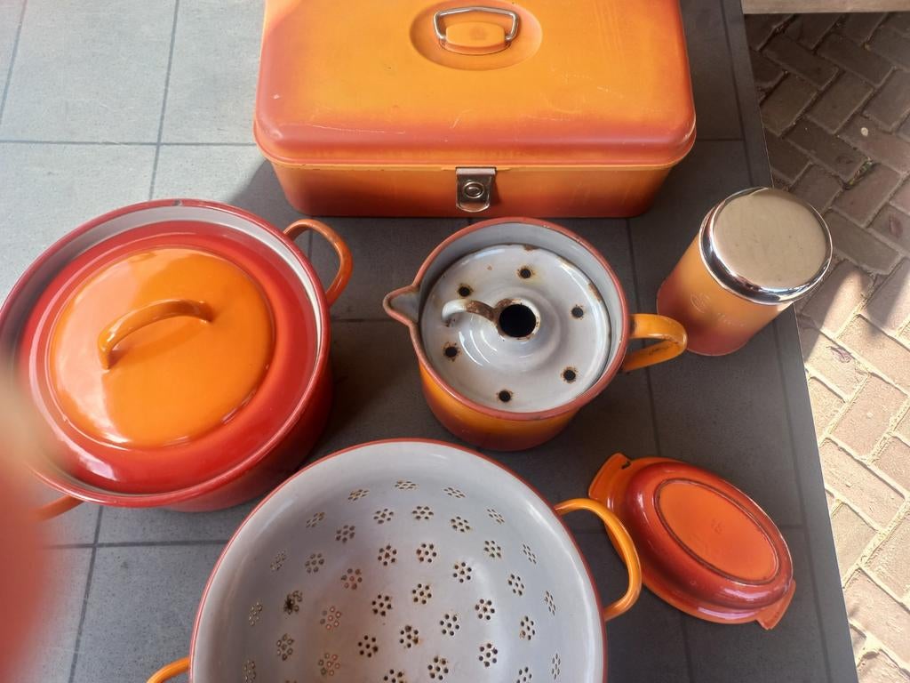 Leuke set emaille oranje, Antiek en Kunst, Antiek | Emaille, Ophalen of Verzenden