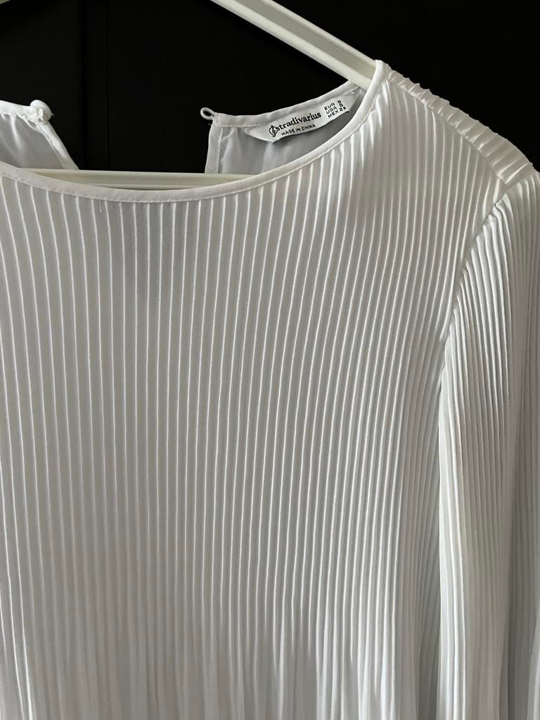 Witte geplooide blouse Stradivarius maat 36, Kleding | Dames, Blouses en Tunieken, Ophalen of Verzenden, Zo goed als nieuw, Maat 36 (S)