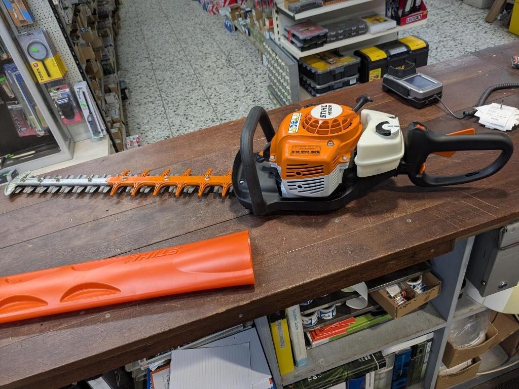 Stihl HS82R-demo machine, volledige garantie!, Ophalen, Zo goed als nieuw, Benzine, Stihl