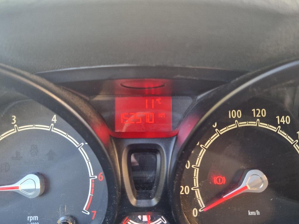 Ford Fiësta 1.6 Ti-vct 88KW 3DR 2009 Zwart, 1596 cc, Stof, 31 €/maand, 4 cilinders