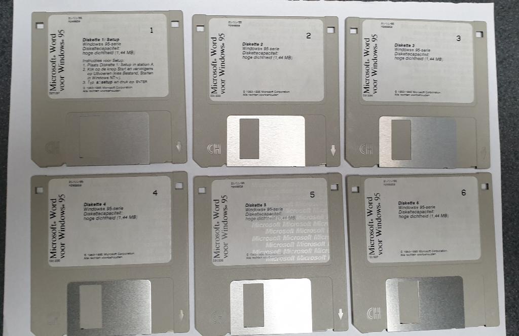Vintage Microsoft Word op diskette. Zie foto's, Computers en Software, Office-software, Ophalen of Verzenden, Zo goed als nieuw