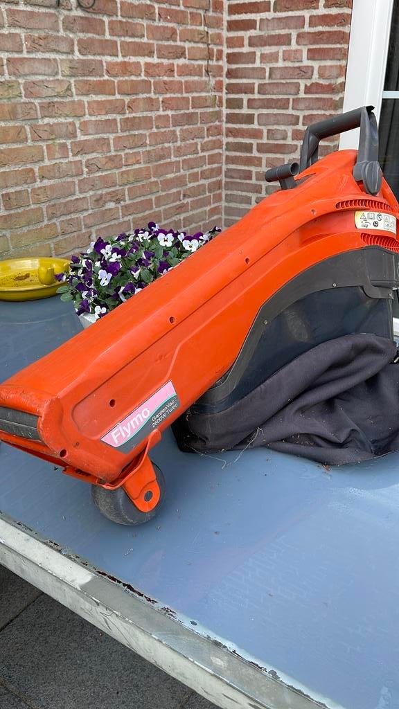 Flymo bladblazer en zuiger, Ophalen of Verzenden, Gebruikt, Elektrisch, Met opvangzak