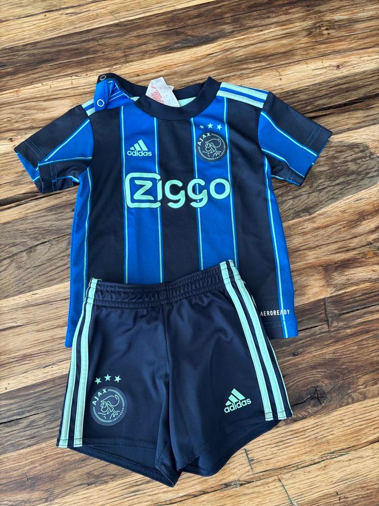 Ajax tenue 12-18 maanden, Ophalen of Verzenden, Zo goed als nieuw, Jongetje of Meisje