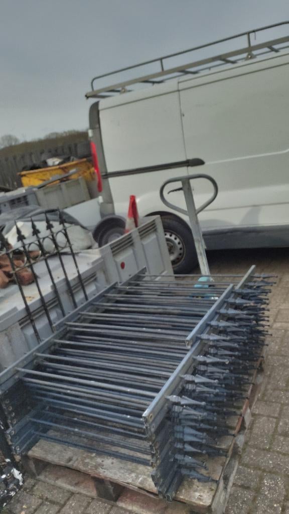 Te Koop 16 meter sierhekwerk, Tuin en Terras, Ophalen, Met poort, Gebruikt, Sierhekwerk