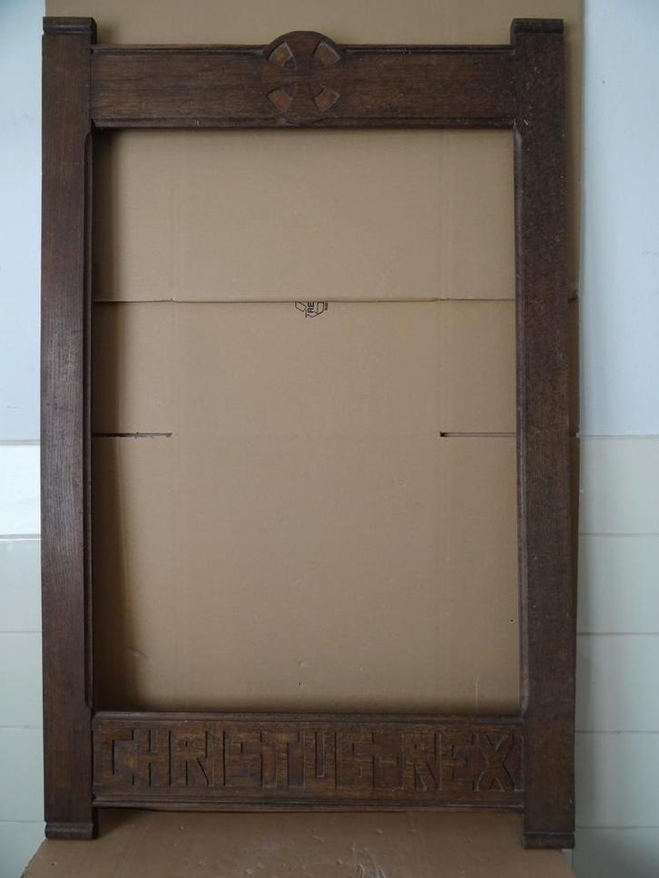 Antieke houten lijst Christus Rex 77x121cm voor doek 64x88cm, Antiek en Kunst, Antiek | Religie, Ophalen of Verzenden