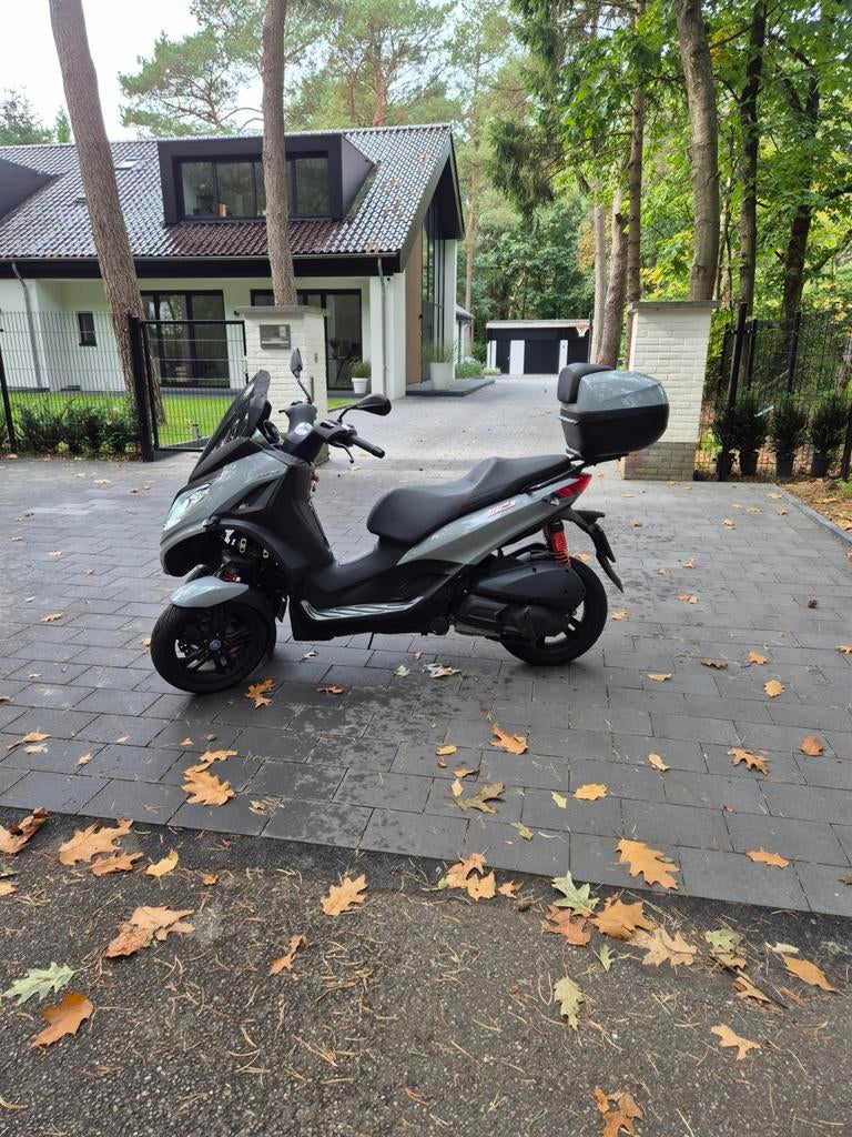 Piaggio MP3 HPE 300 Sport uit 2022 - Zo goed als nieuw!, Ophalen of Verzenden, Zo goed als nieuw, Piaggio