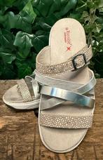 Bijna Nieuwe slippers van Xsensible maat 38 (wijdte H), Ophalen of Verzenden, Zo goed als nieuw, Grijs, Slippers