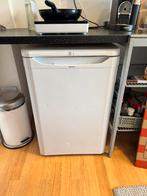 Small fridge with freezer, Ophalen, Gebruikt, Minder dan 85 cm, Minder dan 75 liter