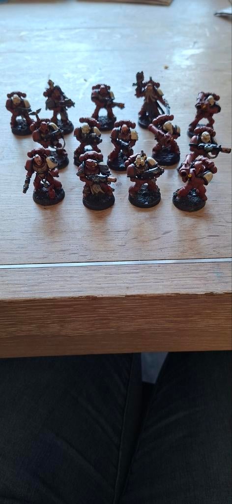14 Warhammer 40k Space Marines - Blood Ravens - Painted, Ophalen of Verzenden, 1:35 tot 1:50