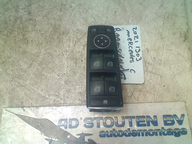 Raamschakelaar Links Voor C Estate (S204) 2010, Gebruikt, Mercedes-Benz AG, Mercedes-Benz, Mercedesstraße 120, Stuttgart 70372, , Duitsland