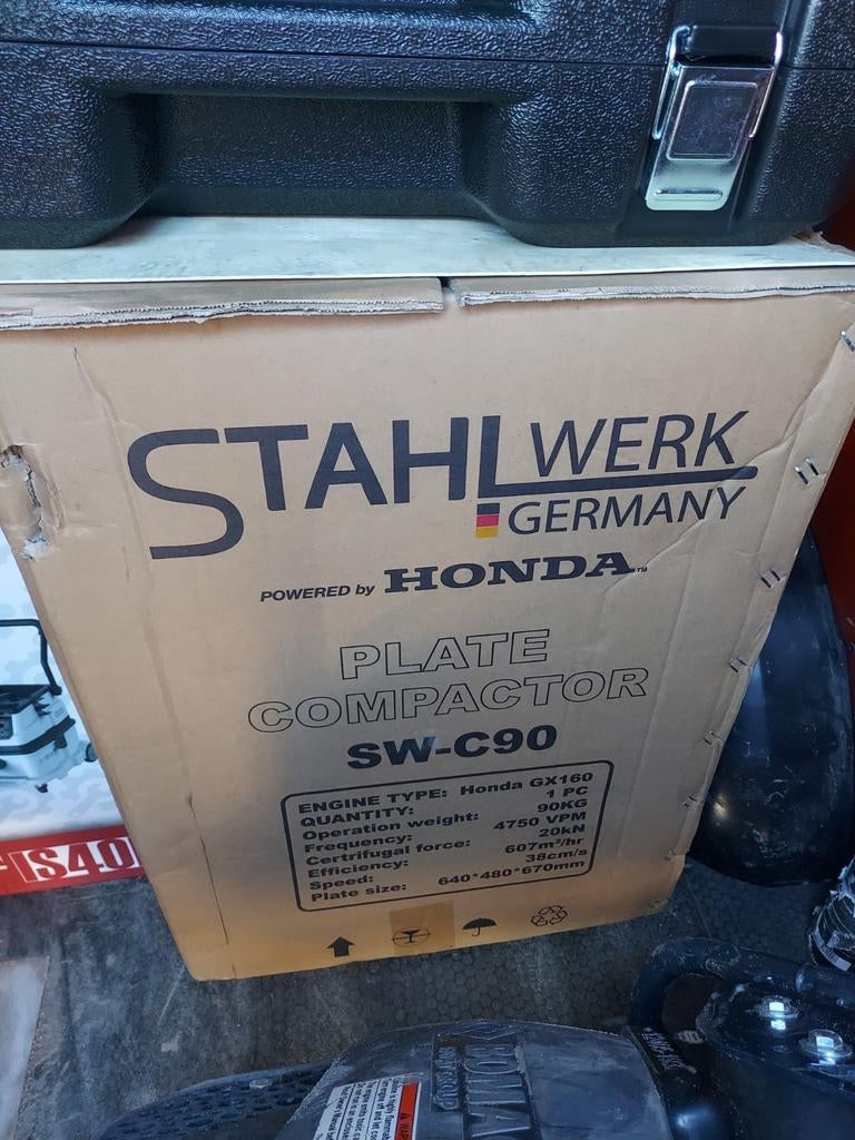 Nieuwe Stahlwerk Trilplaat SW-C90, Ophalen of Verzenden