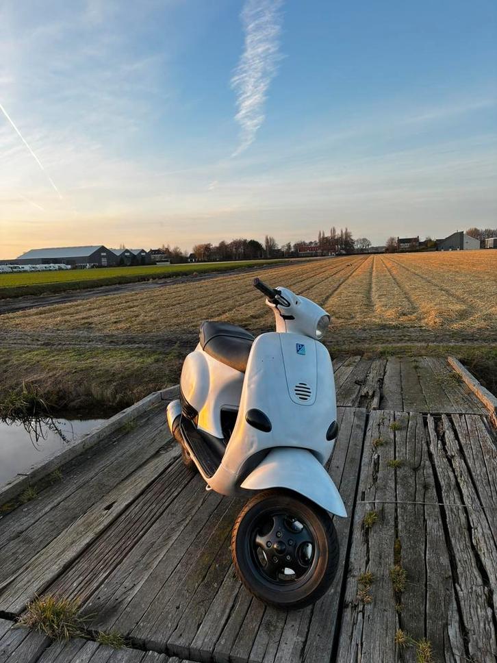 Piagio Vespa et2 70cc, Fietsen en Brommers, Scooters | Vespa, Zo goed als nieuw, Overige modellen, Maximaal 45 km/u, Tweetakt