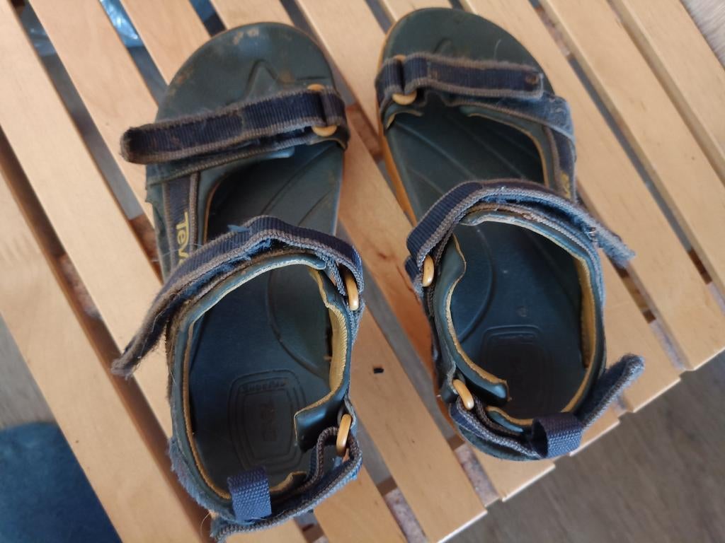 Teva sandalen jongens maat 29-30, Kinderen en Baby's, Kinderkleding | Schoenen en Sokken, Gebruikt, Overige typen, Jongen, Teva