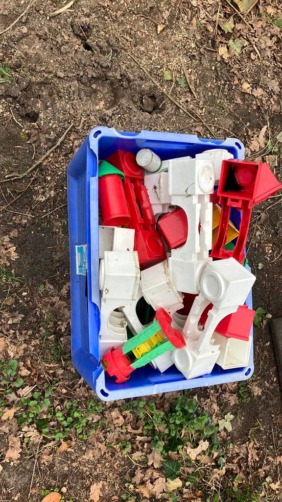 Gratis water speelgoed krat vol, Ophalen, Gebruikt